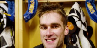 Louis Crevier Extension: Sabres Lock Up 6-Foot-8 D-Man Buffalo Sabres defenseman Louis Crevier speaks to media in the locker room after signing a four-year contract extension