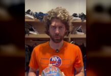 Semyon Varlamov Start: First NHL Game in 676 Days vs. Rangers Islanders goalie Semyon Varlamov holds his new 2026-27 mask in the dressing room before his first NHL start since 2024