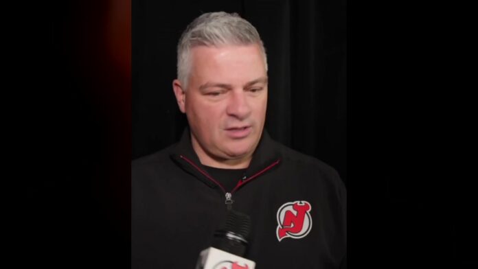 sheldon-keefe-hellebuyck-devils-debut-stars Devils coach Sheldon Keefe confirms Connor Hellebuyck will start against the Stars